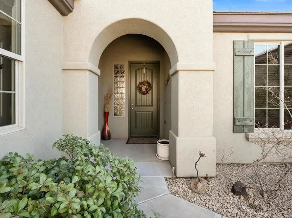 2636 E Clear Point Dr, Washington, UT 84780