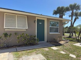 131 W Perry Ln, Englewood, FL 34223