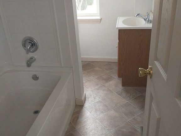2nd image of 612 Kennedy Ave