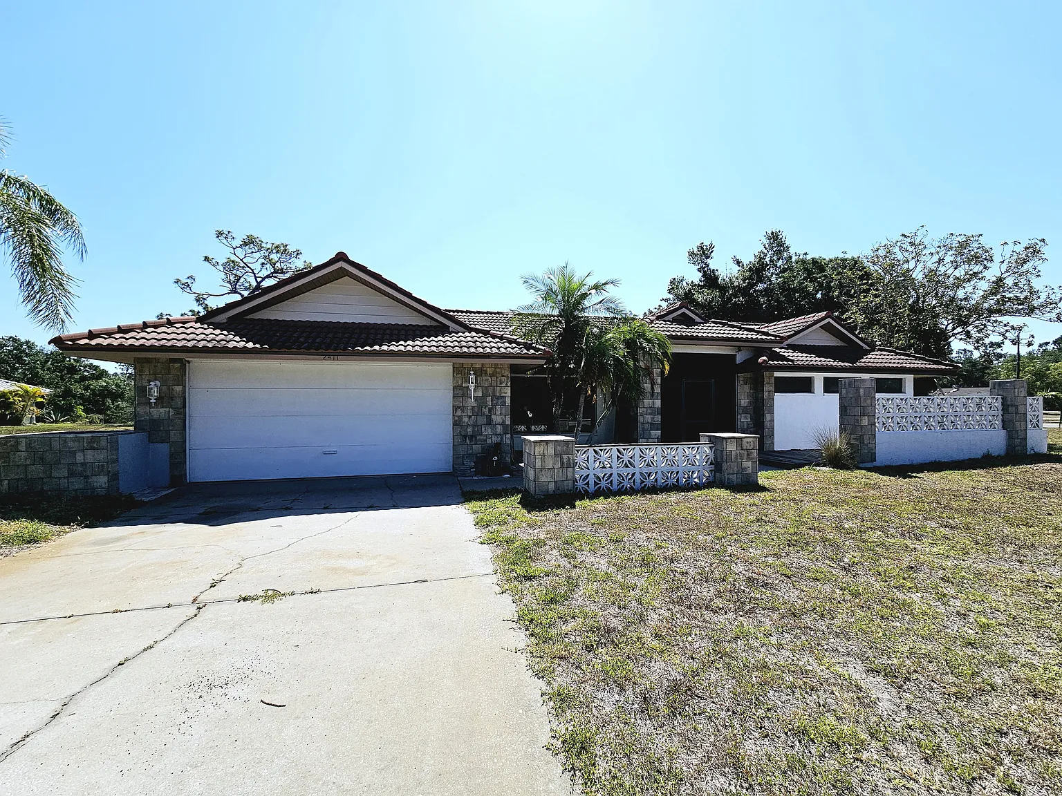 2411 Belle Rd, Englewood, FL 34223 — Photo 2