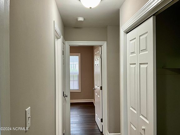 3rd image of 2631 Jasmine Drive