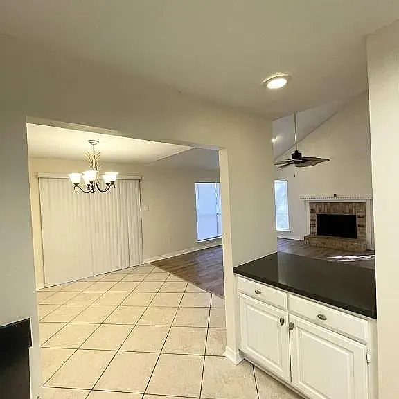 129 Mead Ct — Photo 6