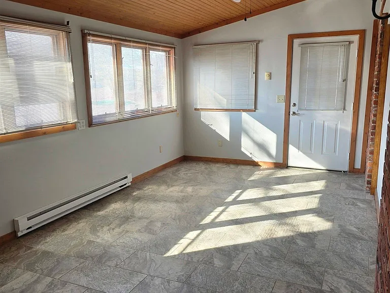 2509 W Euclid Ave — Photo 21