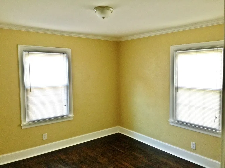 1417 Wales Ave — Photo 9