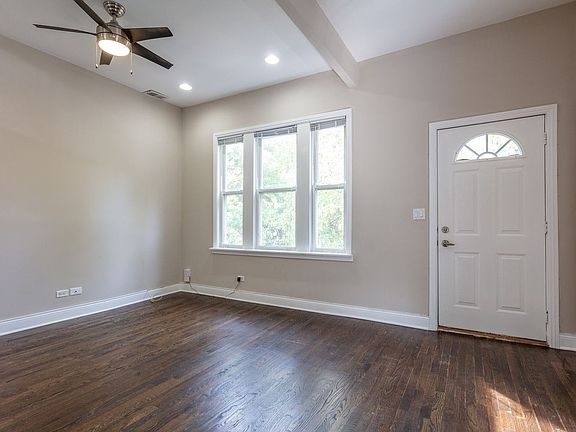 Living room looking to front