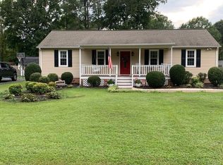 1408 Austin Rd, Chester, VA 23836