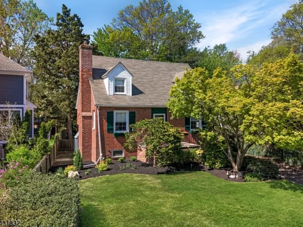40 John St, Cranford Twp., NJ 07016