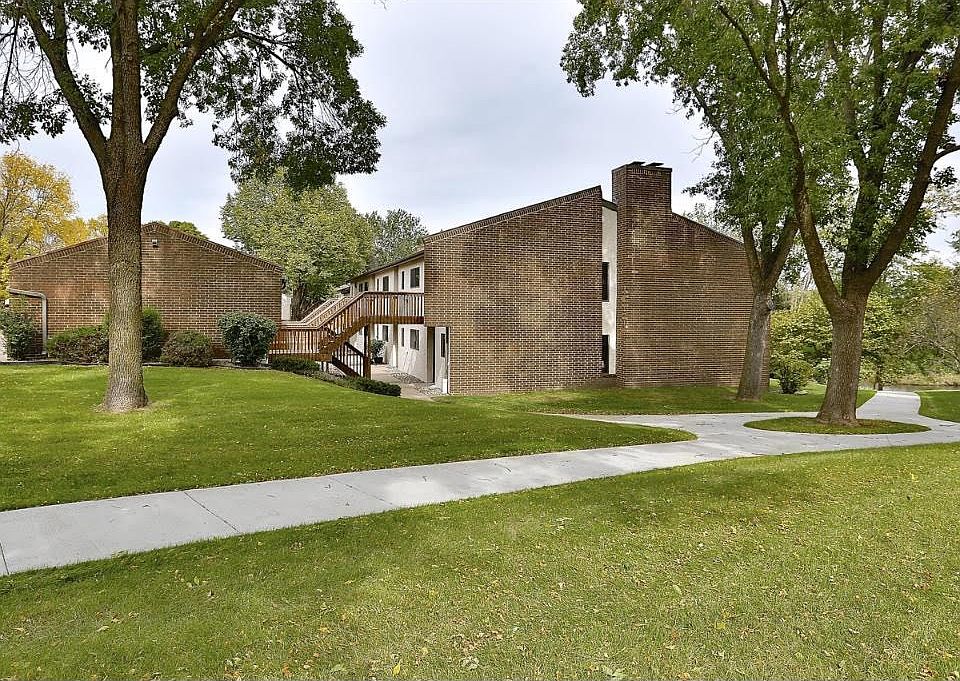 1st image of 1565 Millpond Ct #1565
