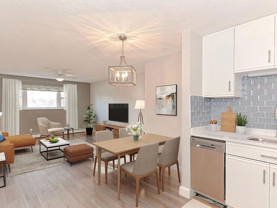Open floor plan LIving/Kitchen