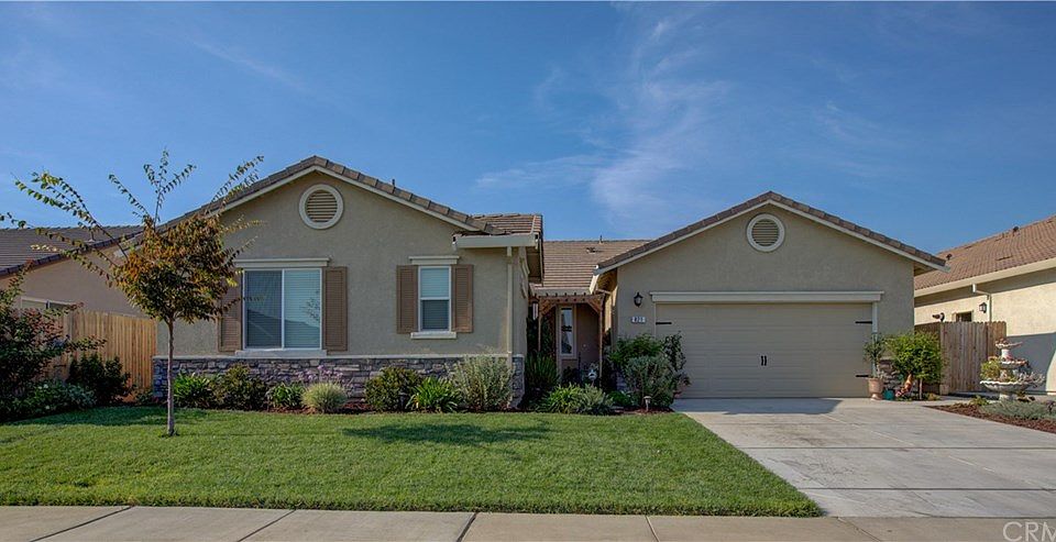1st image of 821 Boulder Dr