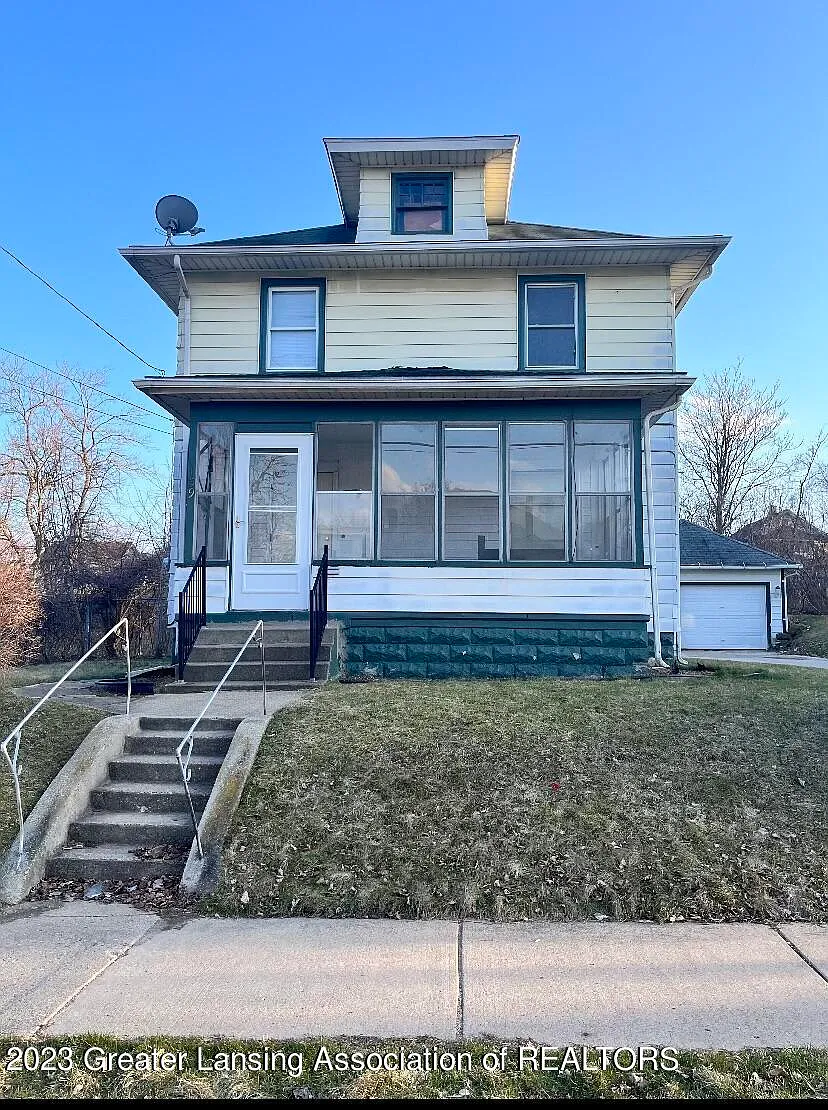 139 Mitchell St photo 1