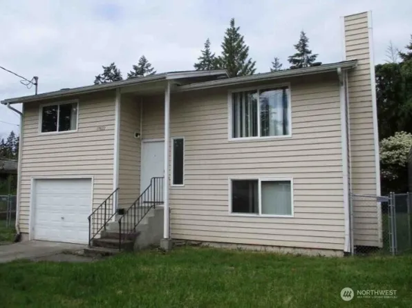 17022 16th Avenue E, Spanaway, WA 98387