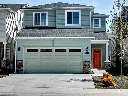 1928 N Justin Ave Photo 1