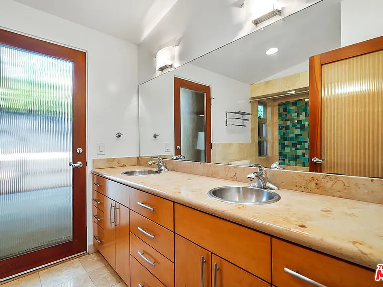 30725 Manzano Dr — Photo 36