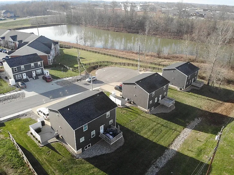 Routt Lake Townhomes — Photo 1