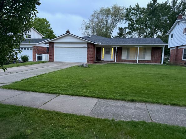 2884 E Eisenhower Pkwy