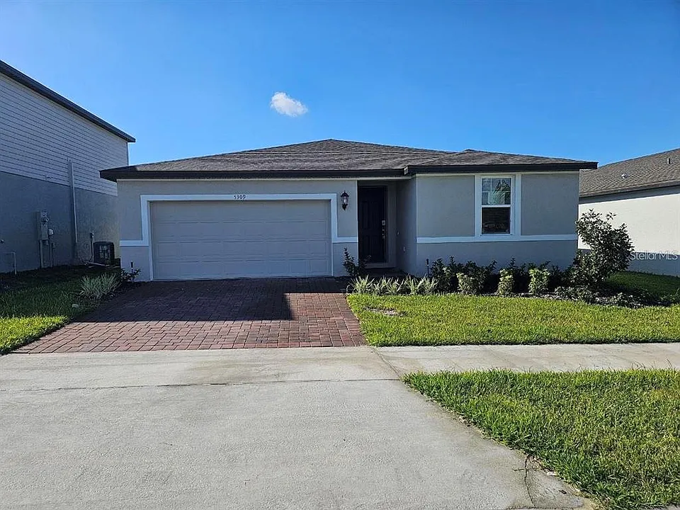 5309 Maddie Dr