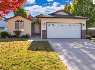 7827 N Joanna Dr, Coeur D Alene, ID 83815