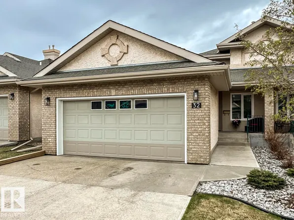 1601 Clover Bar Rd #32, Strathcona County, AB T8A 5Y8