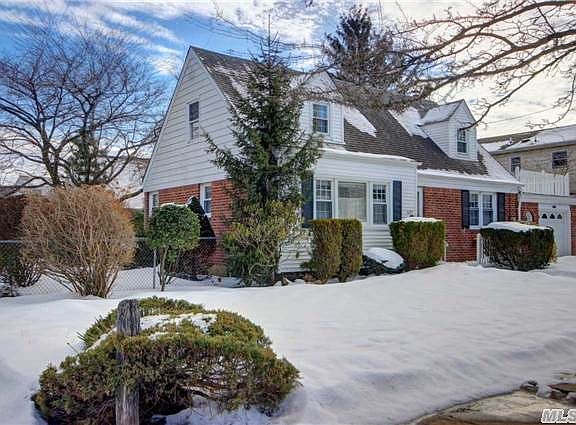 2nd image of 407 Wilson Blvd