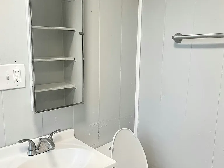 106 Webster St #2 — Photo 28