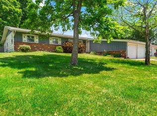 236 Blanche Dr, Saint Charles, MO
