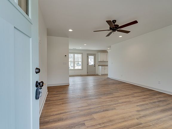 4th image of 700 West St Lot 29