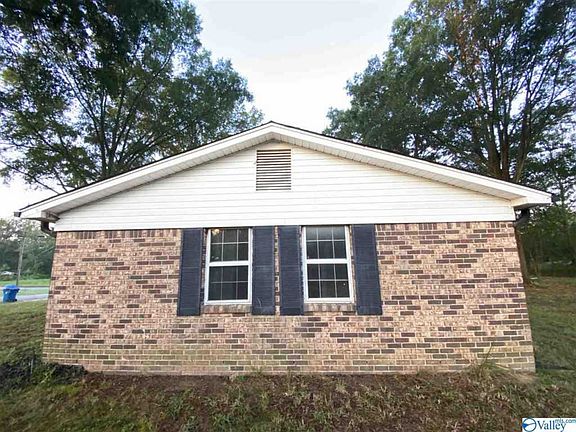 3rd image of 442 Cottonwood Cir