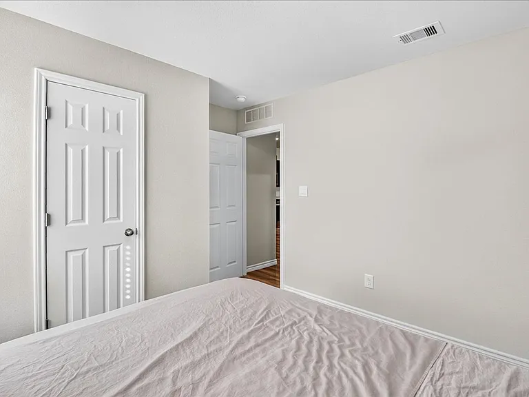 1638 Comfy Way — Photo 23