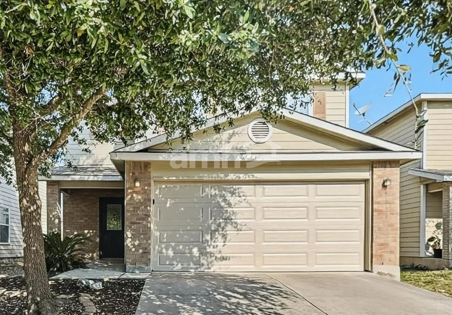 3 bed, 2.5 bath, 1812 sqft, $1,745 — Photo 1