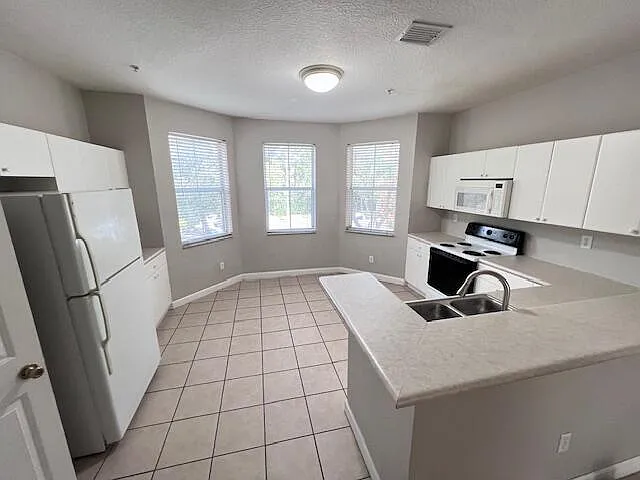 3510 Shoma Dr — Photo 3