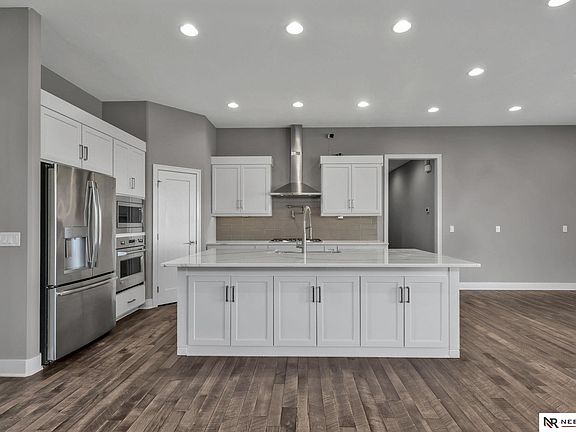 3rd image of 10809 S 186th Ave