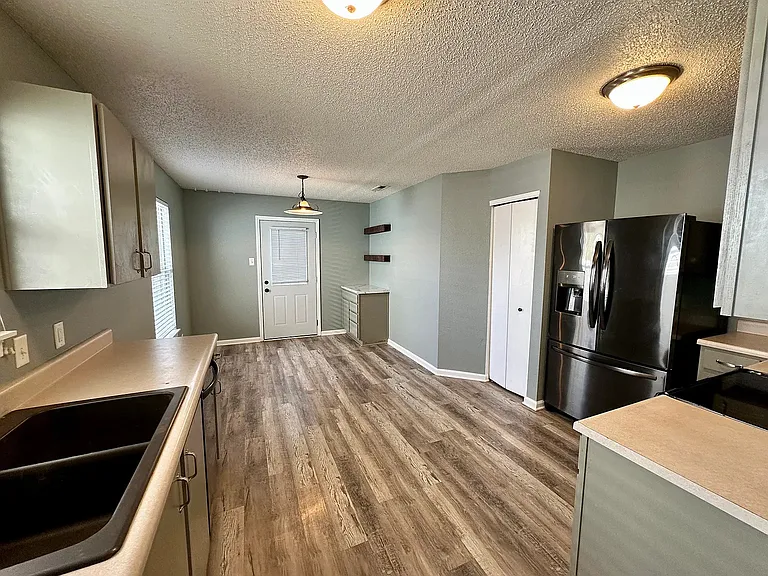 1719 Elijah Blue Dr — Photo 21
