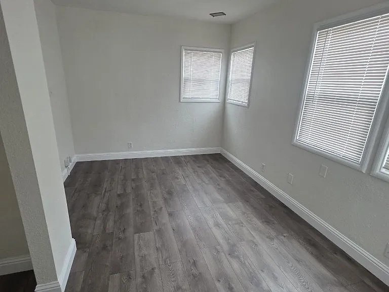 1420 Ohio St #A — Photo 6