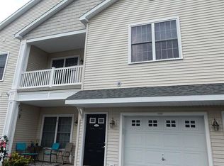 206 N Rdg, Troy, NY 12182