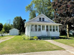 128 South St, Bad Axe, MI 48413