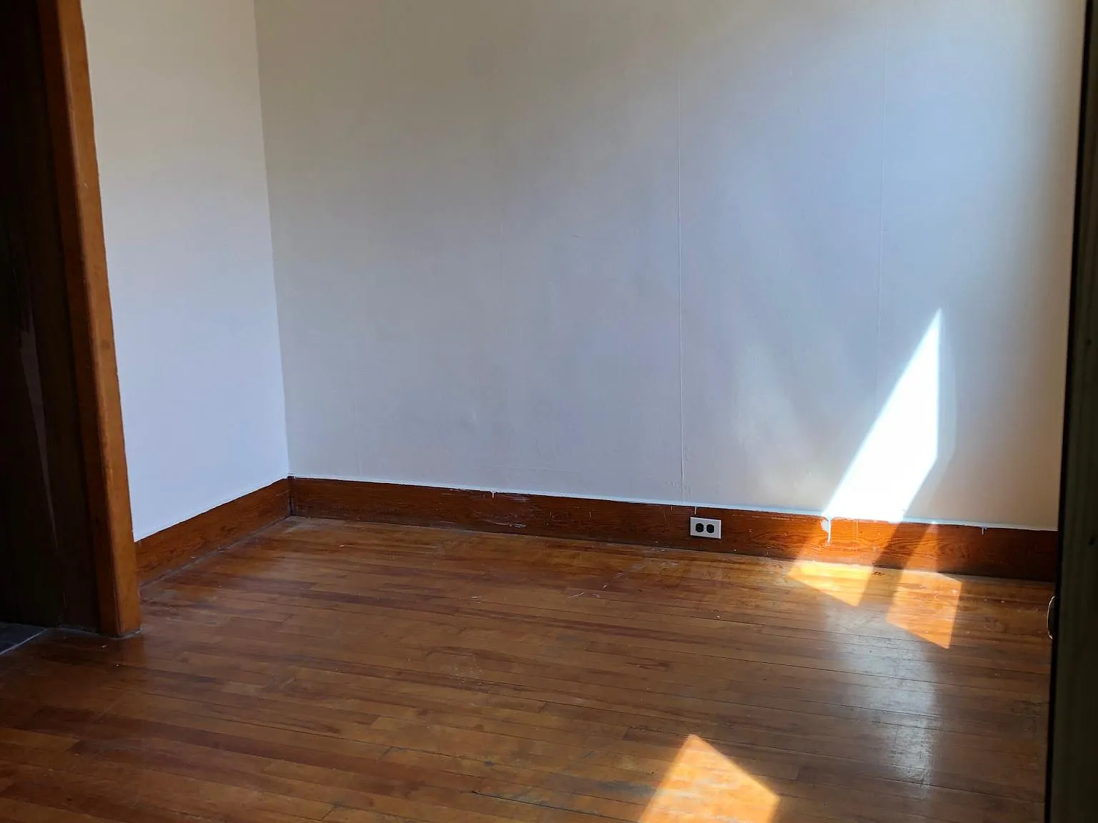 3 bed, 1500 sqft, $2,400 — Photo 3