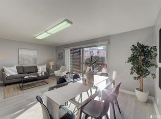 45 Western Shore Ln APT 4, San Francisco, CA