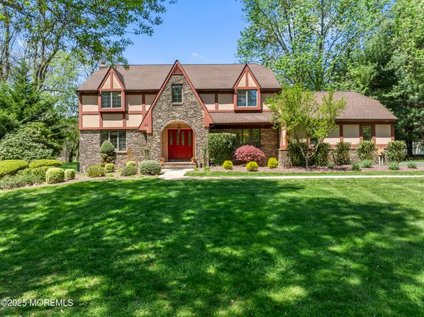 60 Sandalwood Drive, Marlboro, NJ 07746