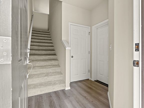 4th image of 4835 SE Teakwood St