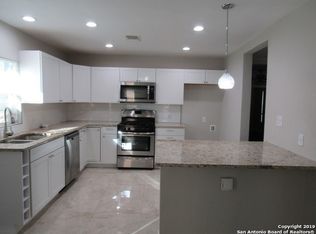 1807 N Center St, San Antonio, TX 78202