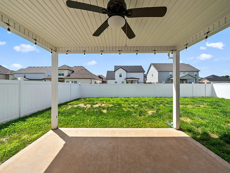 1532 Kingbird Dr — Photo 16