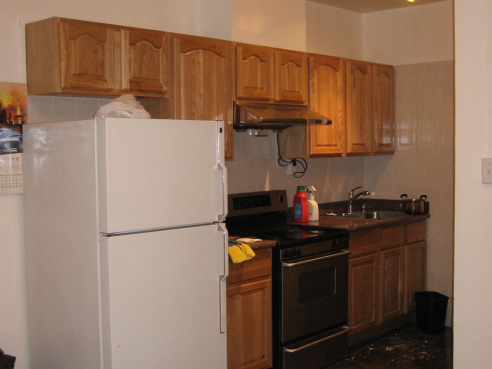 2nd image of 1725 77th St