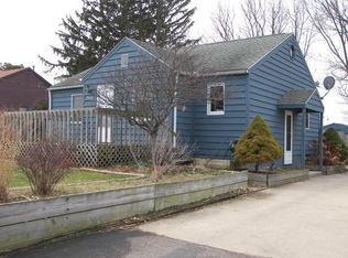 9542 Gast Rd, Bridgman, MI 49106