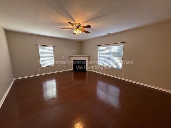 2nd image of 5207 Silverbrook Dr