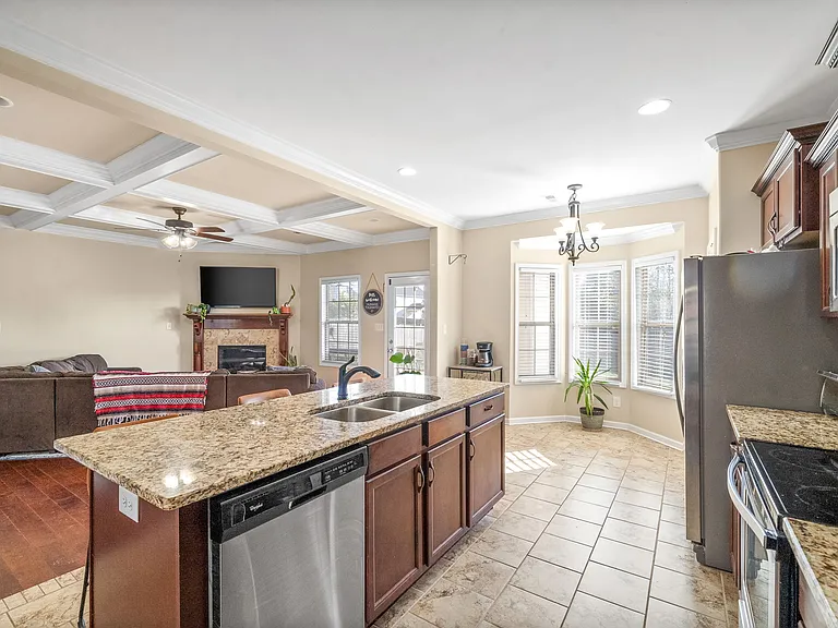3349 Wiser Dr — Photo 17