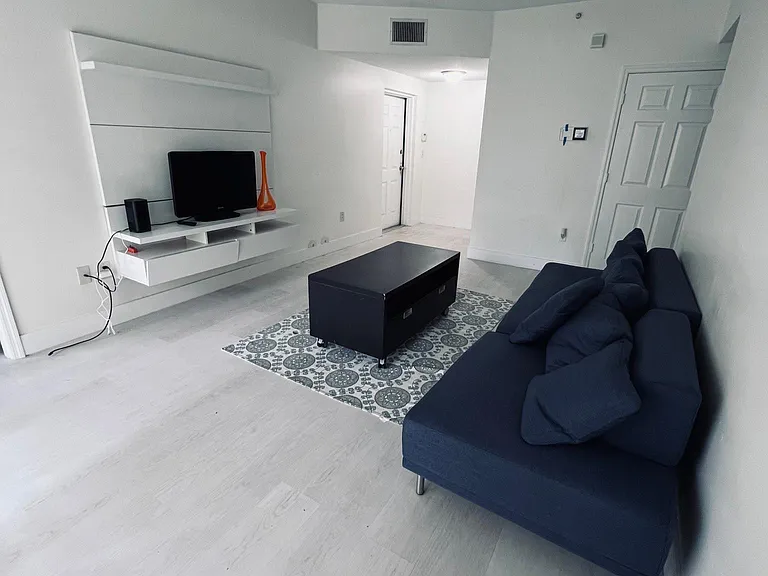 7085 Nova Dr #108 — Photo 5