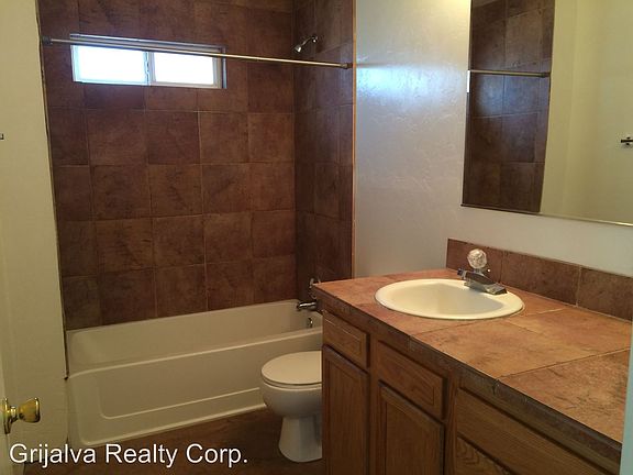 5th image of 408 W Missouri St APT 01