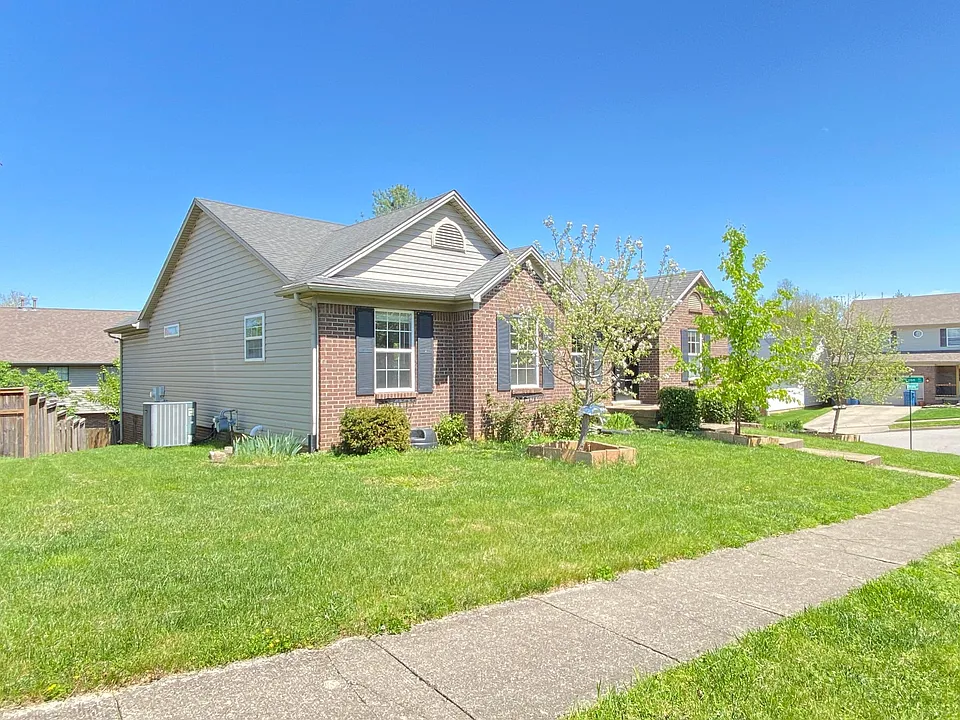 4001 Palmetto Springs Way