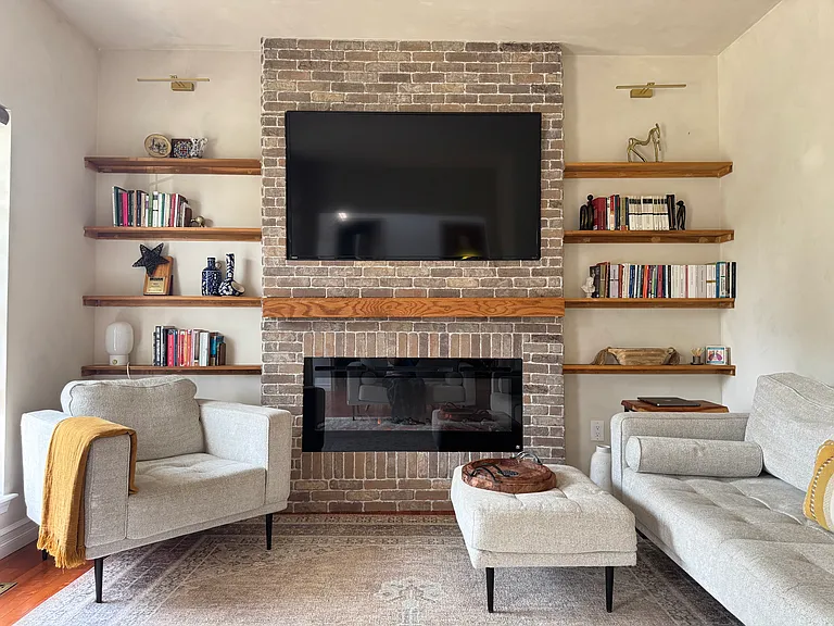 35 Lois Ln — Photo 25